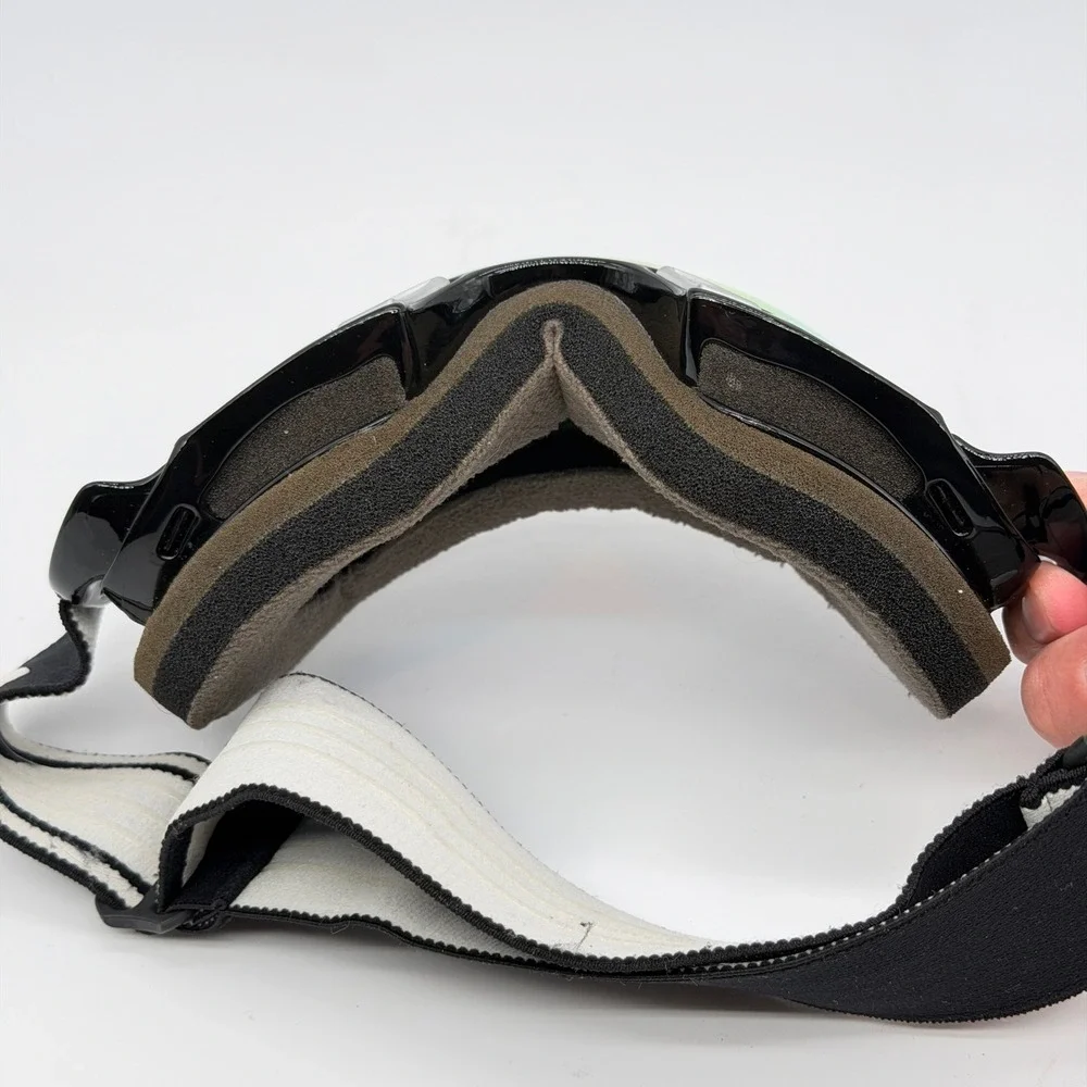 Oakley Splice Snow Goggles Black Frame Fire Iridium Polarized Lens Ski Snowboard